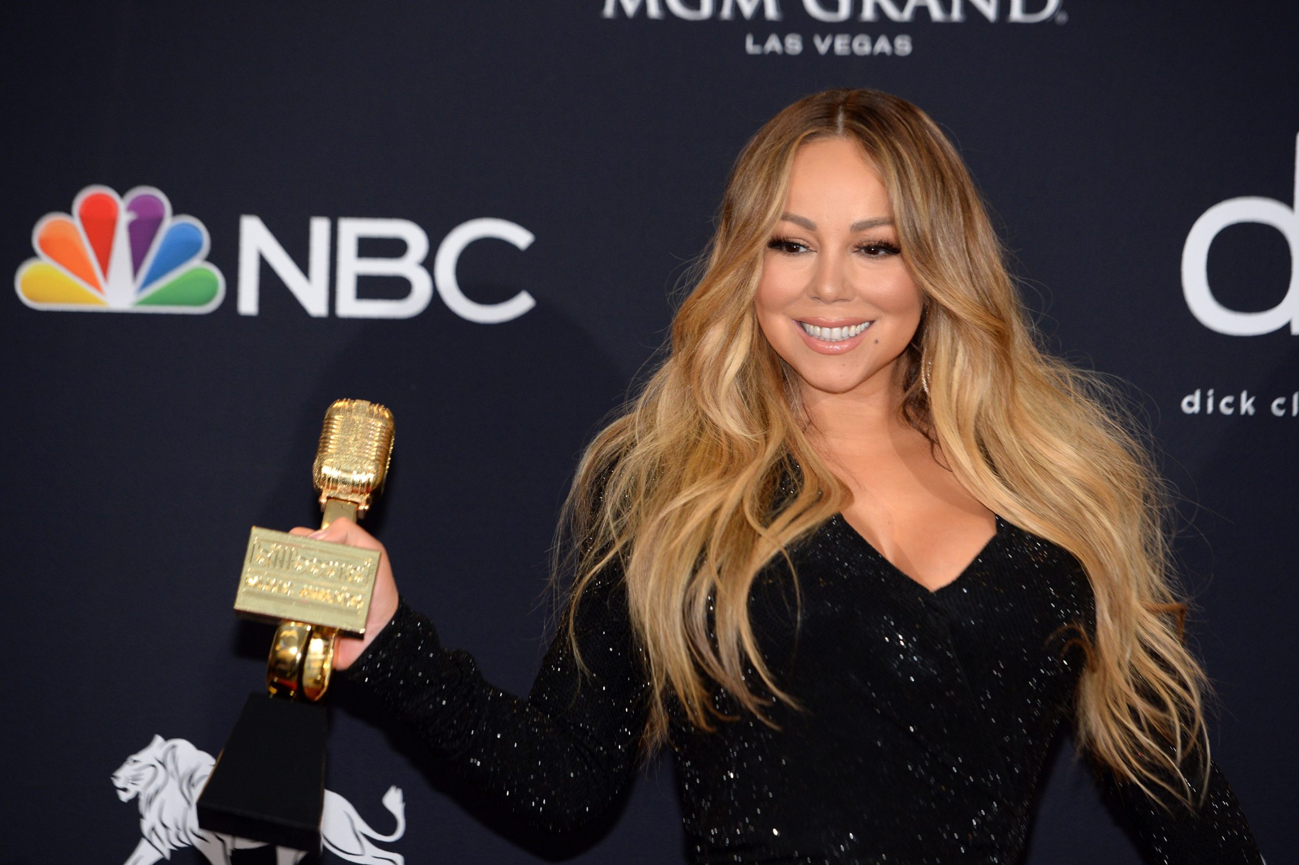 Mariah Carey Praised the Humidity for Her Flawless Ringlets