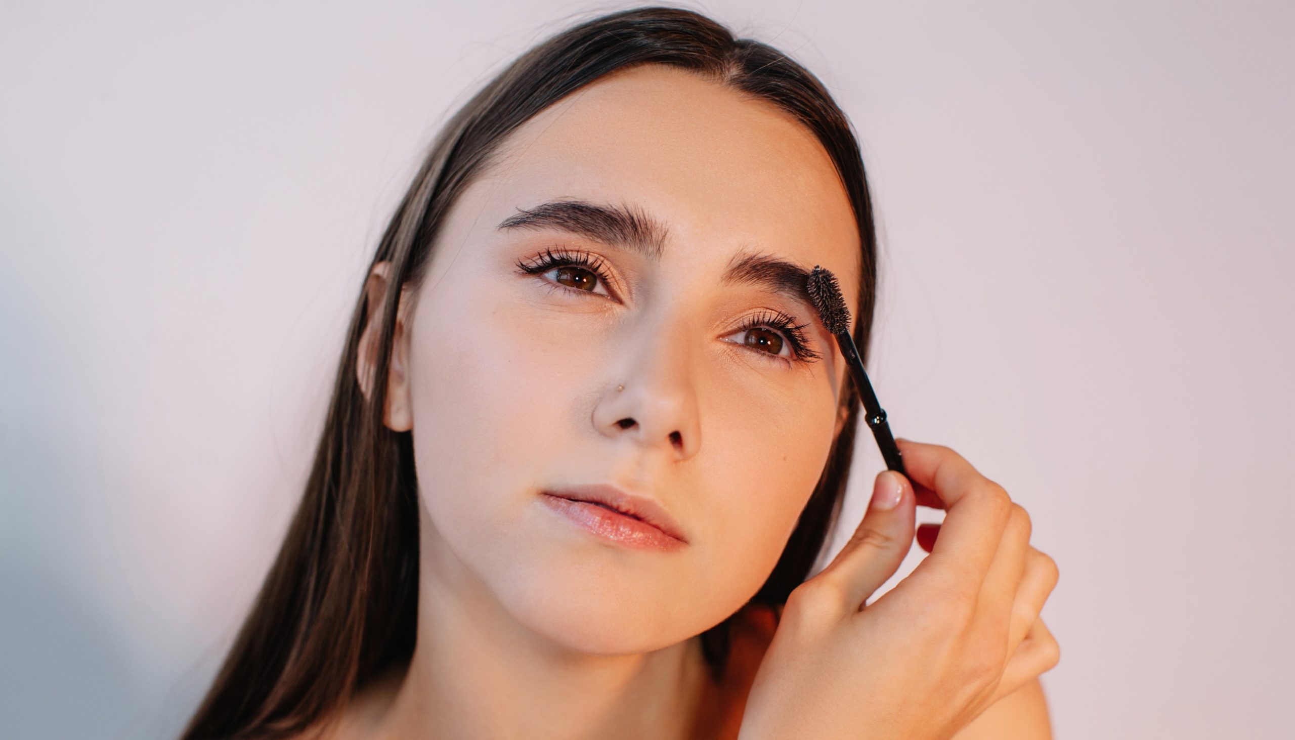 A Complete Guide to Shaving Your Eyebrows