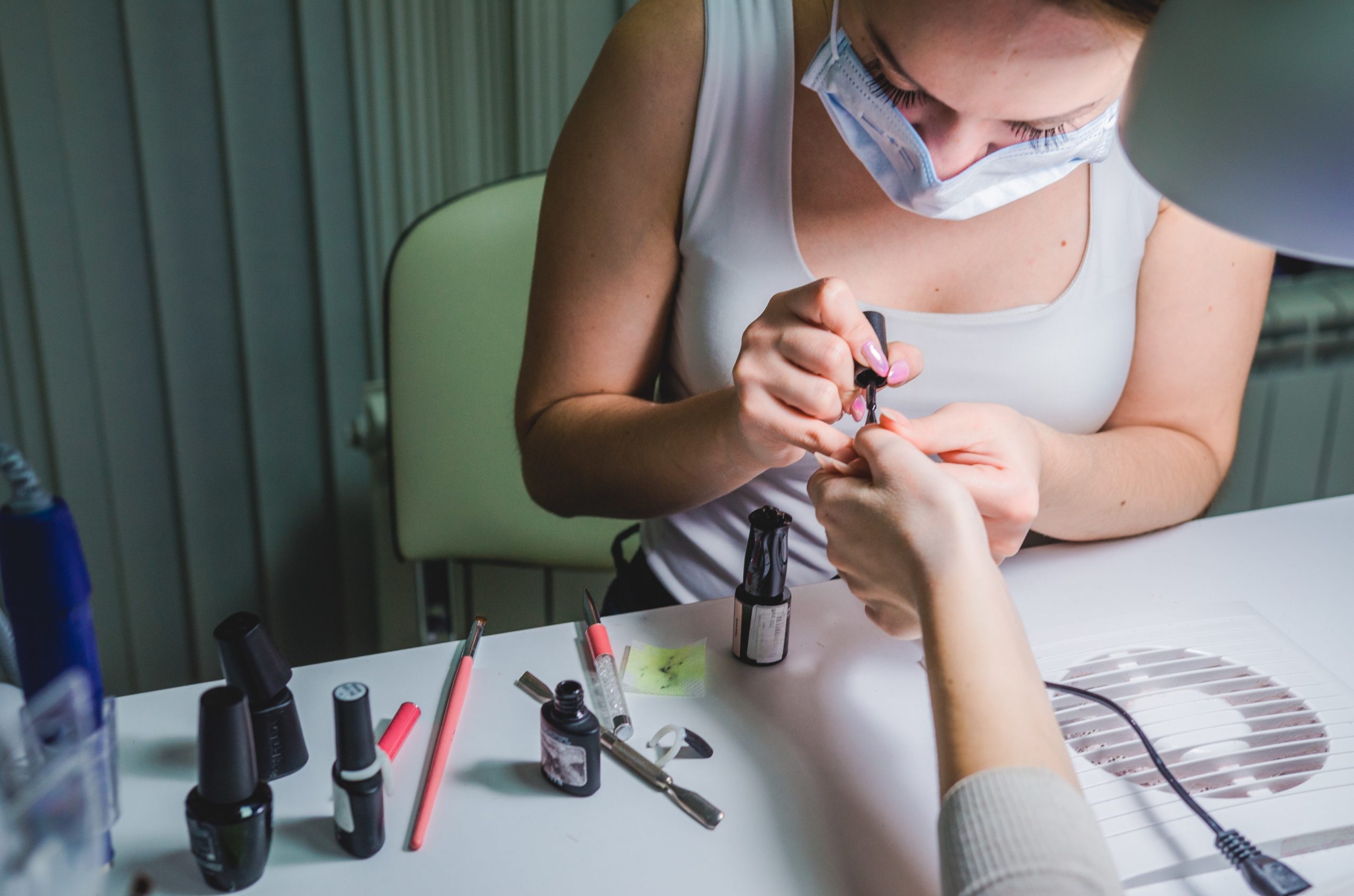 Manicurist Says Her Client Knowingly Exposed Her to COVID-19