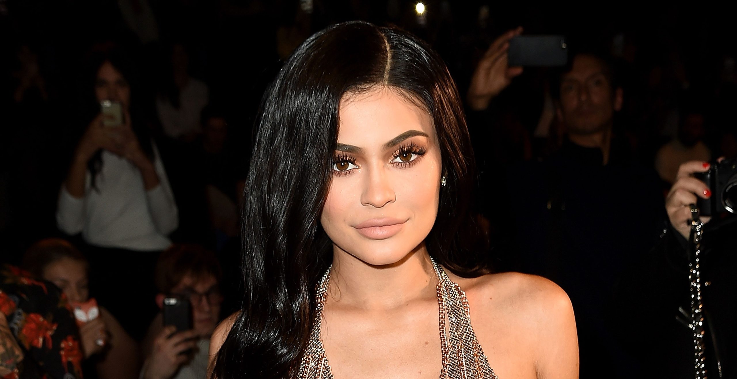 Kylie Jenner Celebrates Her Birthday Wearing a Bob Hairstyle — See the Photos