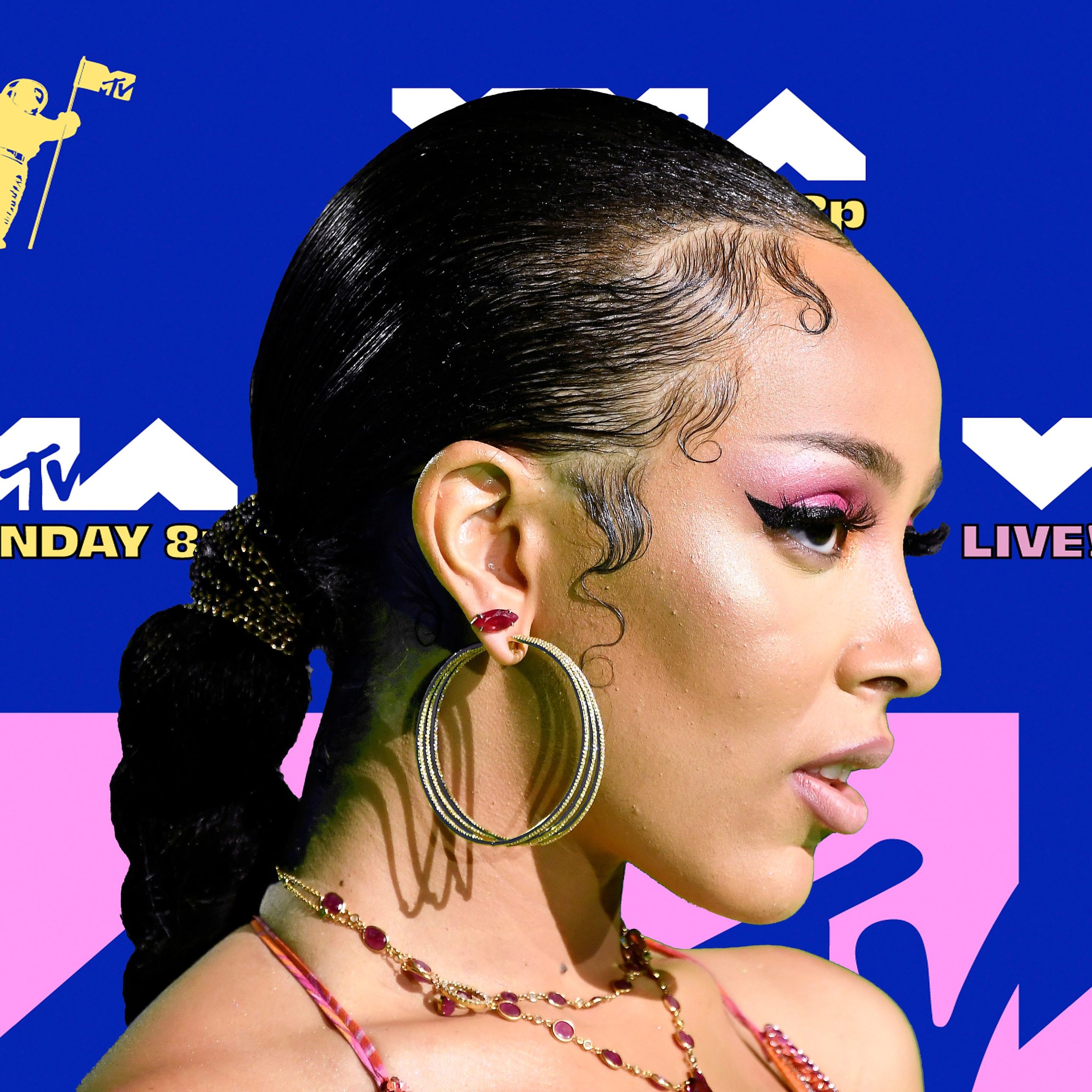 Doja Cat Wore a Long Braid to the 2020 MTV Video Music Awards