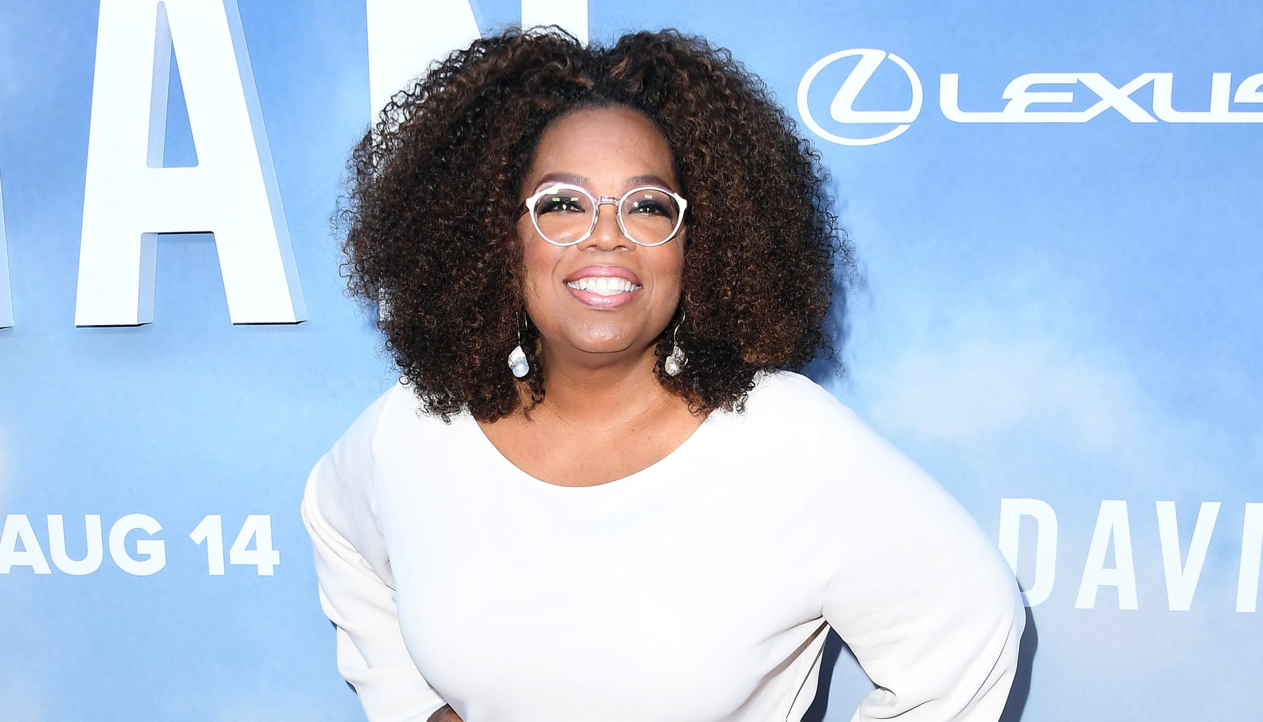 Emmys 2020: Oprah Winfrey Wore a Gorgeous Burgundy Lipstick