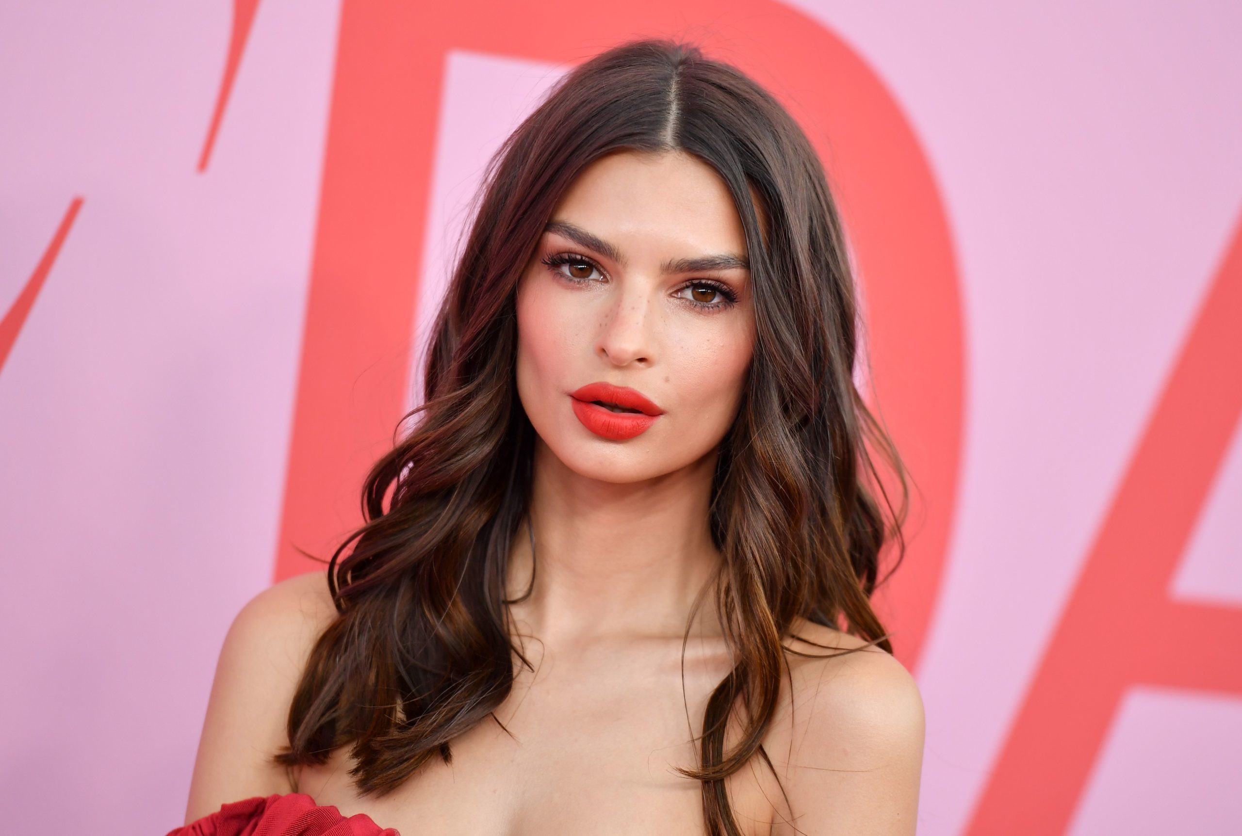 Emily Ratajkowski Announces the Birth of Her Baby