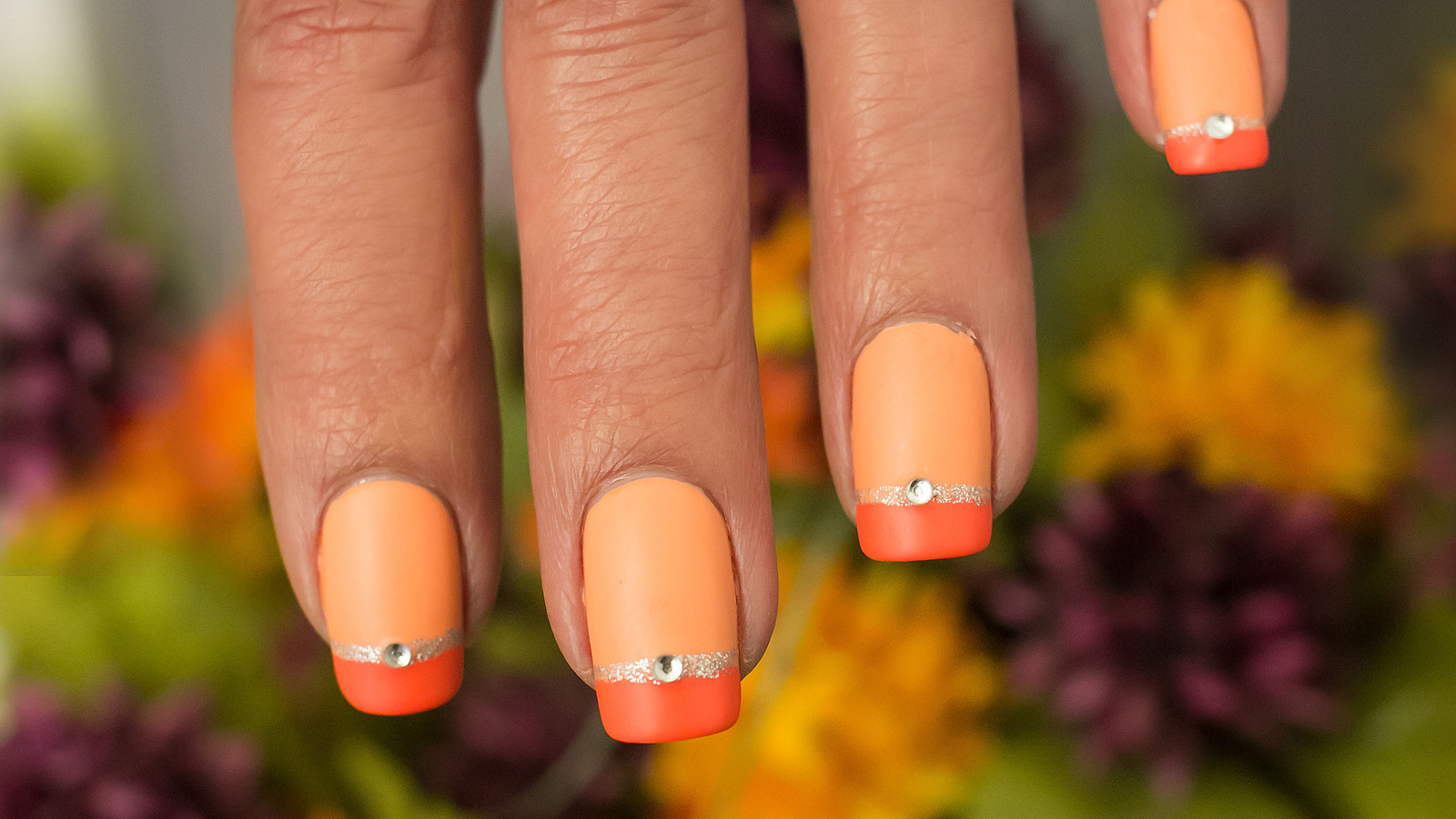 Creamsicle Nails Are The Dreamy Orange Mani Of The Summer